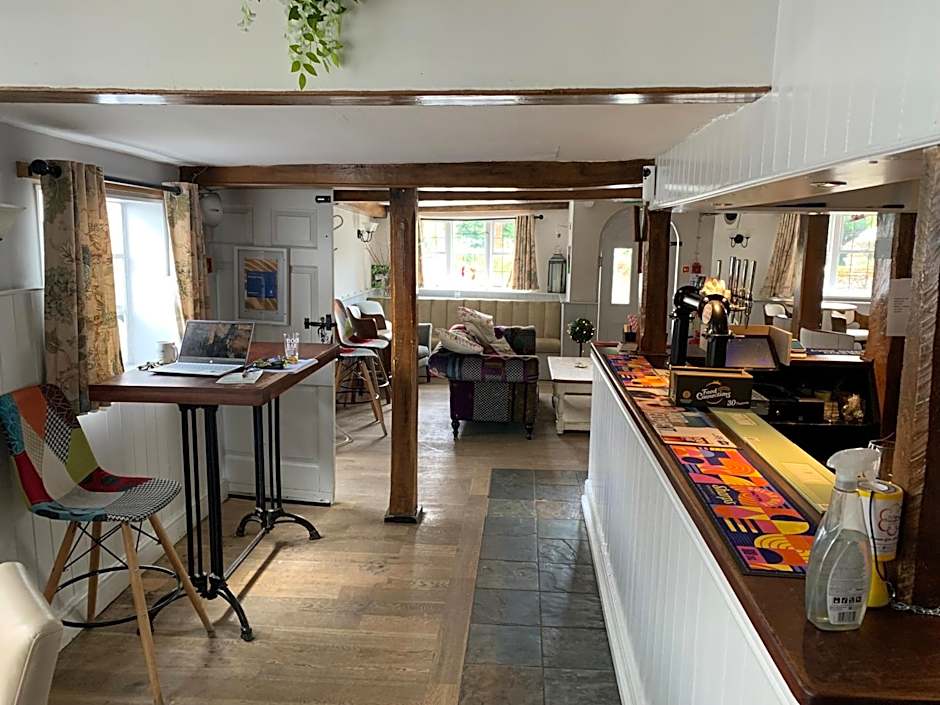 Stay and Relax at The Yew Tree