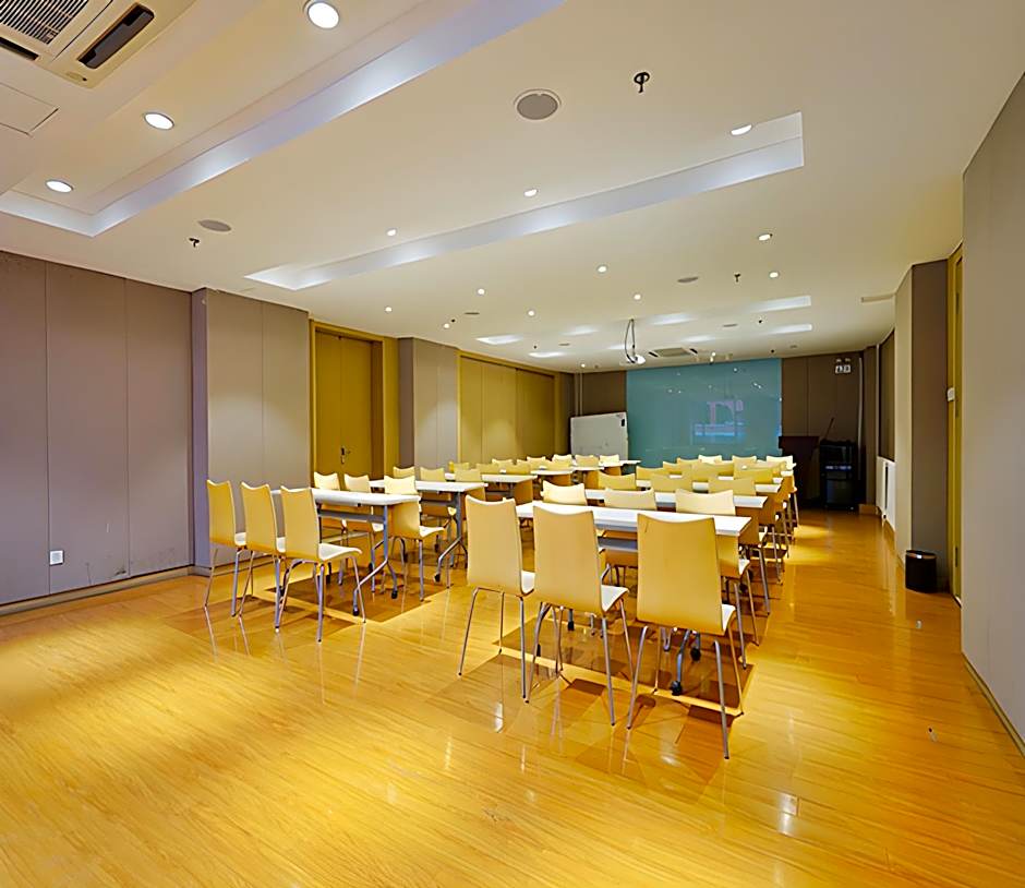 JI Hotel Harbin Central Street People's Square