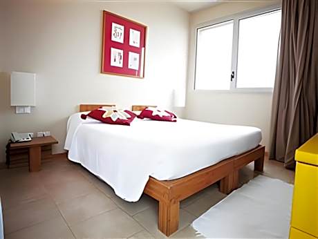 Apartment (3 Adults)