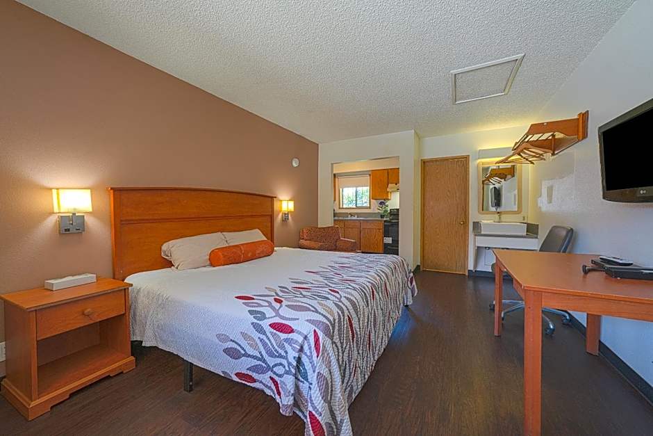 Budget Inn Gladstone By OYO - Portland Clackamas
