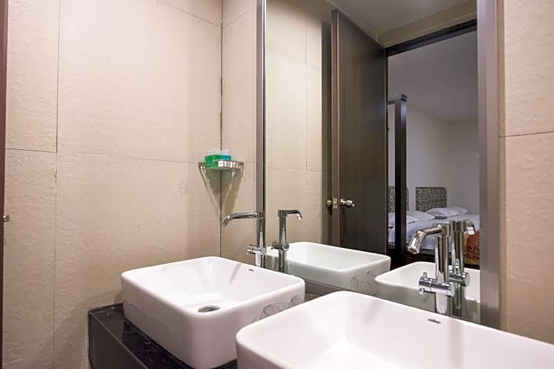 Aston Boutec Hotel Lintas Plaza