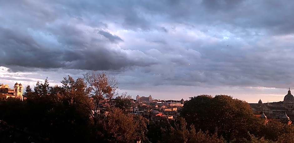 Emanuela Guest House