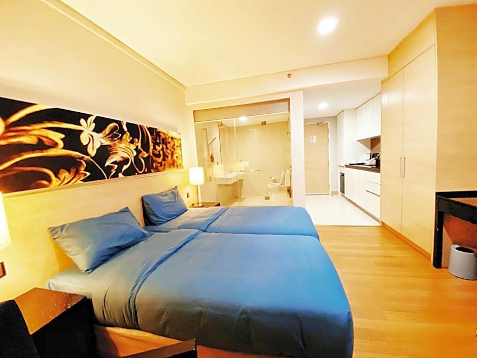 Straits Suite by C Homestay Malacca