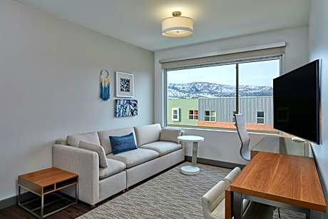 One-Bedroom Corner Executive King Suite with Sofa Bed - Mobility Accessible with Roll-In Shower