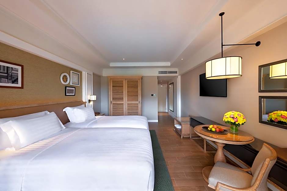 Photo 1 of 4 of Club 2 Beds, Ocean View