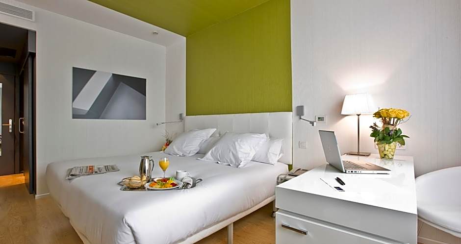 Hotel Zentral Castellana Norte