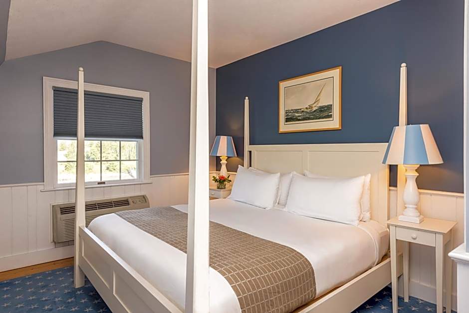 The Breakwater Inn & Spa