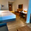 Holiday Inn Express & Suites Vaudreuil-Dorion