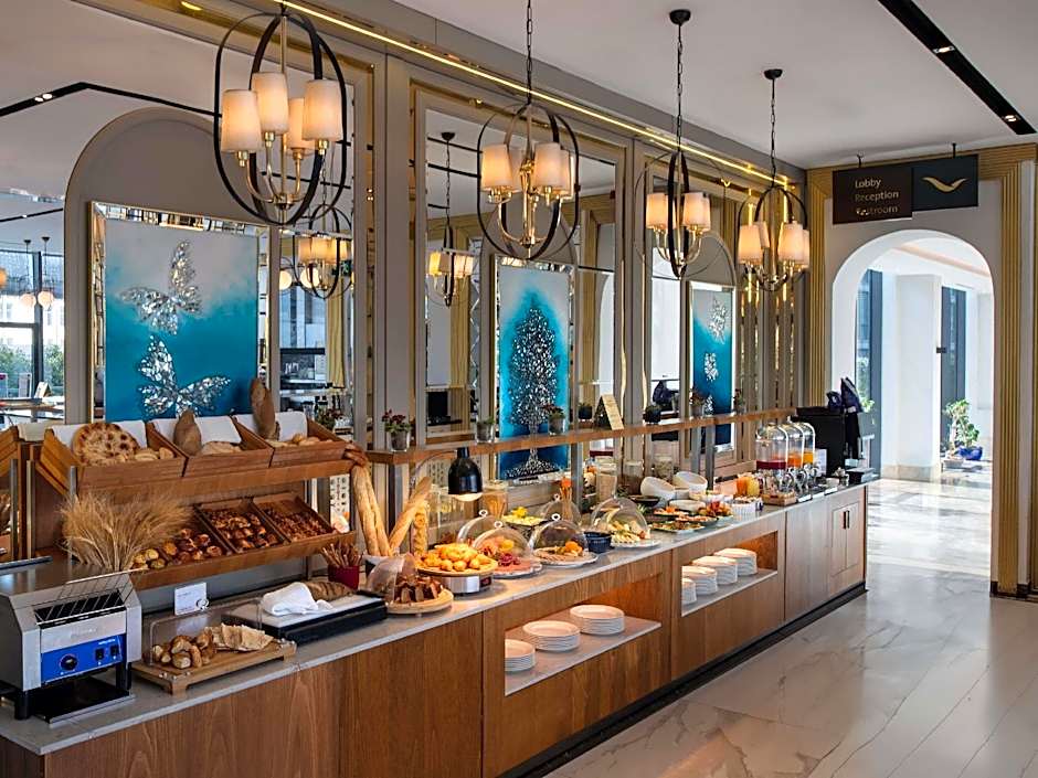 Movenpick Living Istanbul West