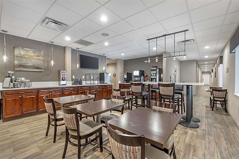 Best Western Plus Hotel At The Convention Center