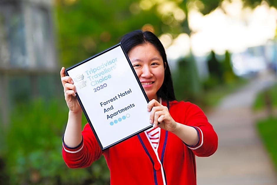 Forrest Hotel & Apartments