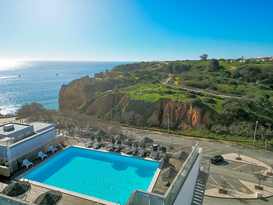 Carvi Beach Hotel
