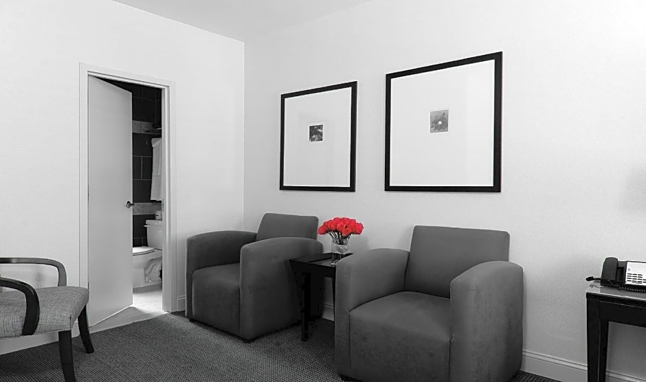 Washington Jefferson at Times Square