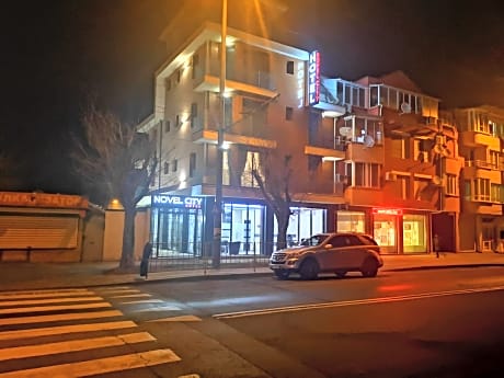 Family Hotel Novel City