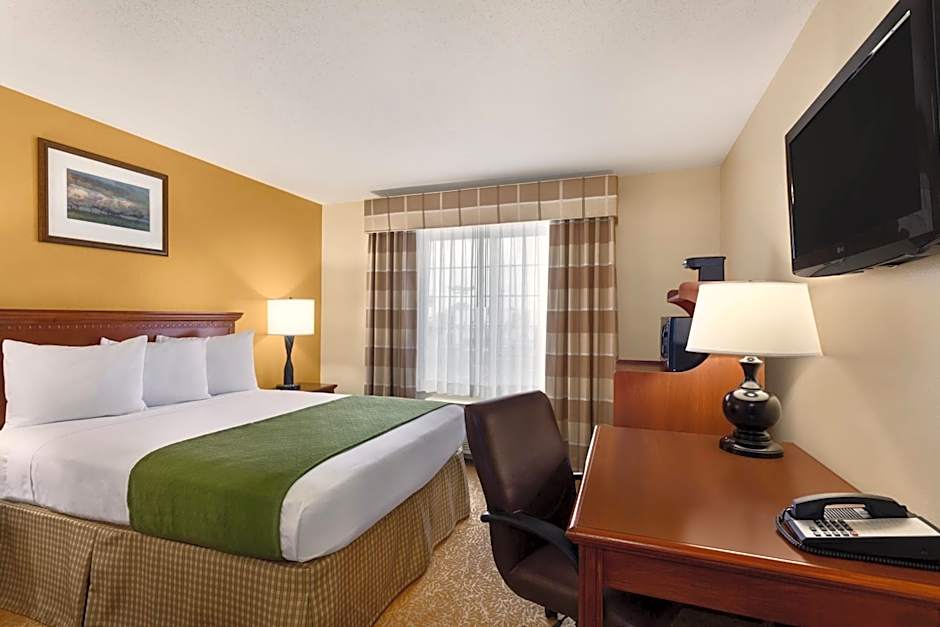 Country Inn & Suites by Radisson, Marion, OH