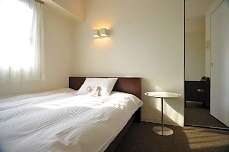 Connecting Room - Non-Smoking