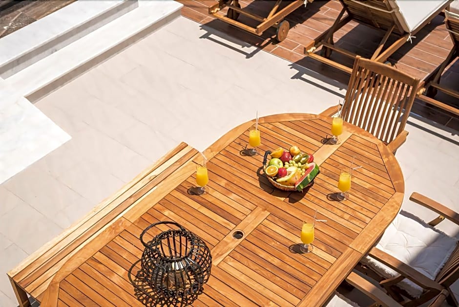 Sun Ray Luxury Aparthotel