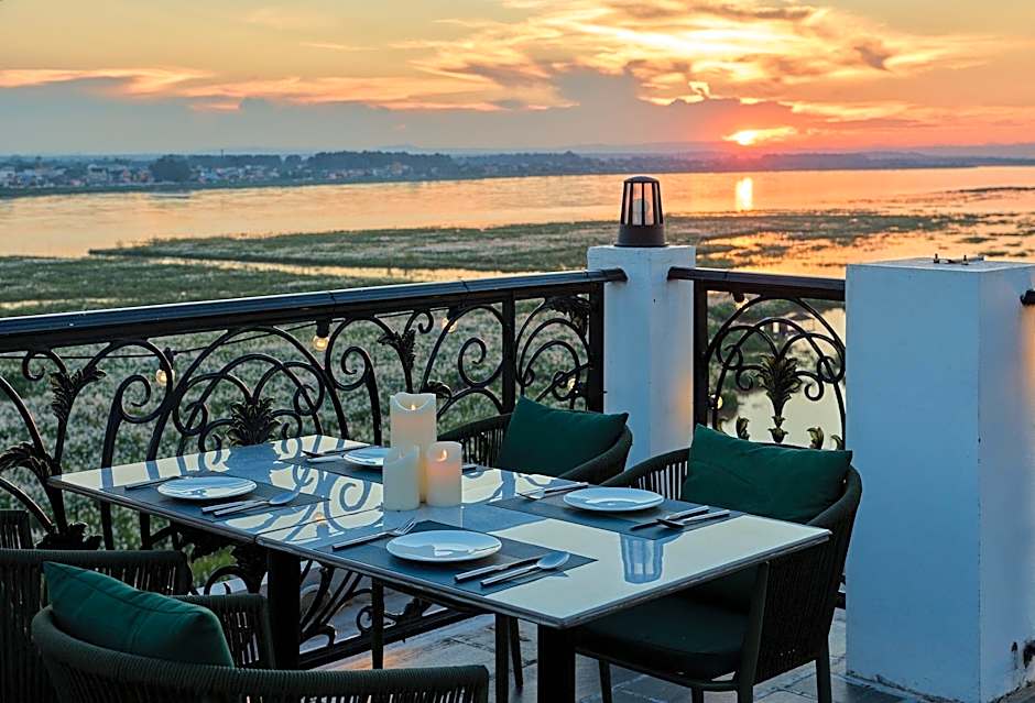 La Seine Boutique Hotel
