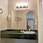 Quality Inn Montgomery - Lake Conroe
