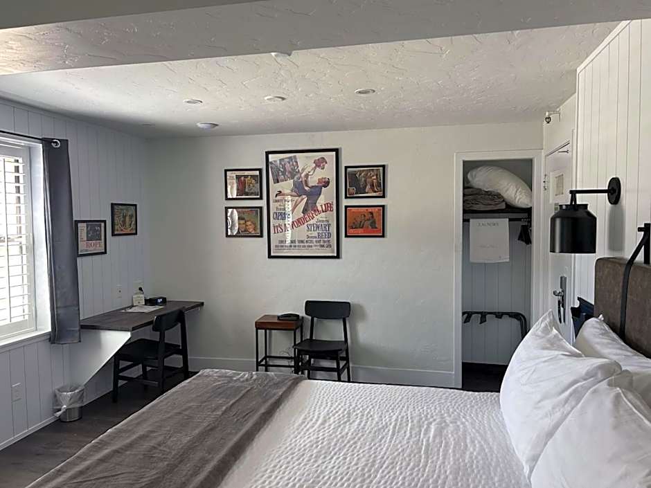 Hotel Nevada & Gambling Hall