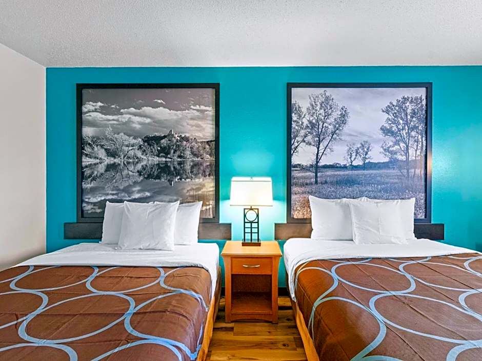 Super 8 by Wyndham Ogallala