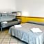 Hotel Etna - Hotel per Coppie e Famiglie con Parcheggio e Spiaggia