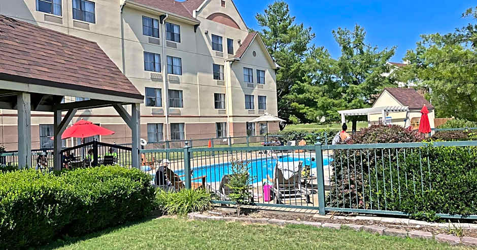 Branson Hillside Hotel