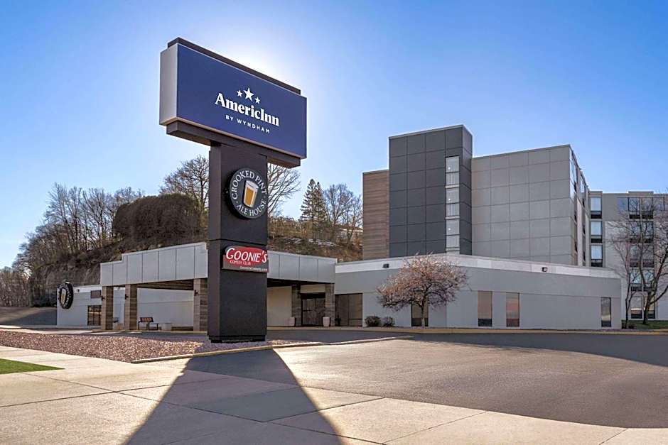 AmericInn by Wyndham Rochester Near Mayo Clinic