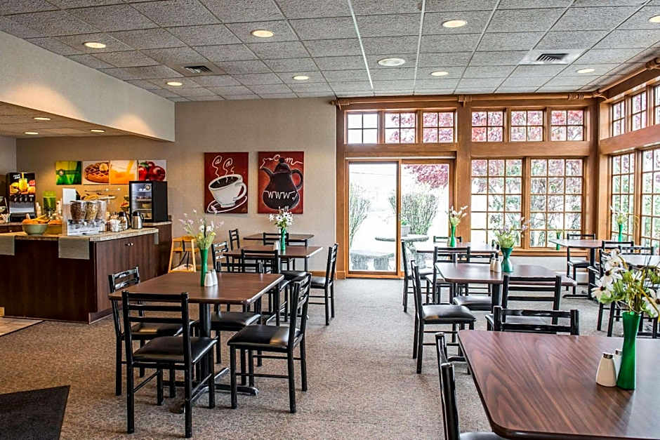 Quality Inn Pittsburgh Airport