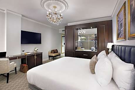 King Room - Hearing Accessible