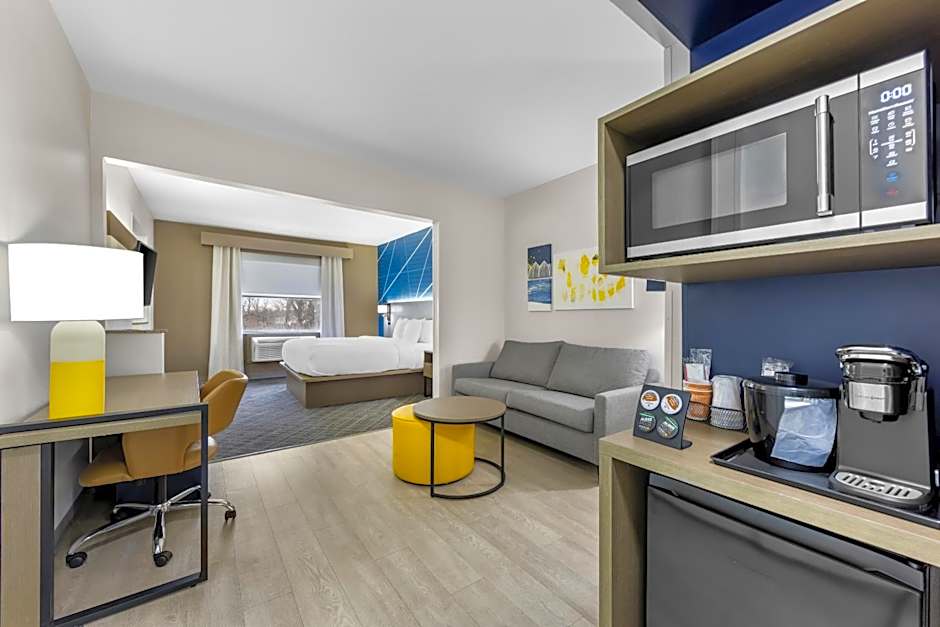 Comfort Suites London South