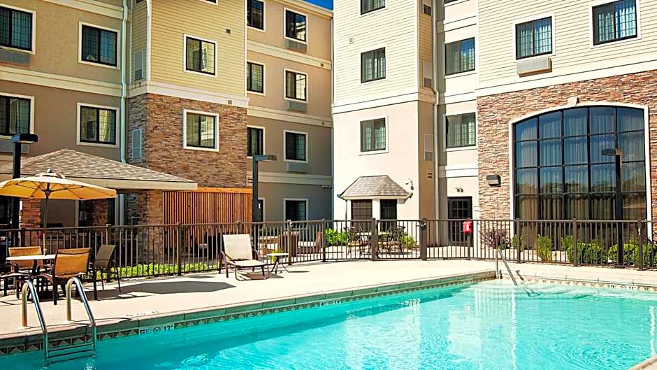 Staybridge Suites Wichita By IHG