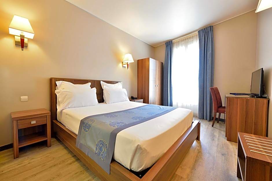 Photo 1 of 38 of Hotel Capitole