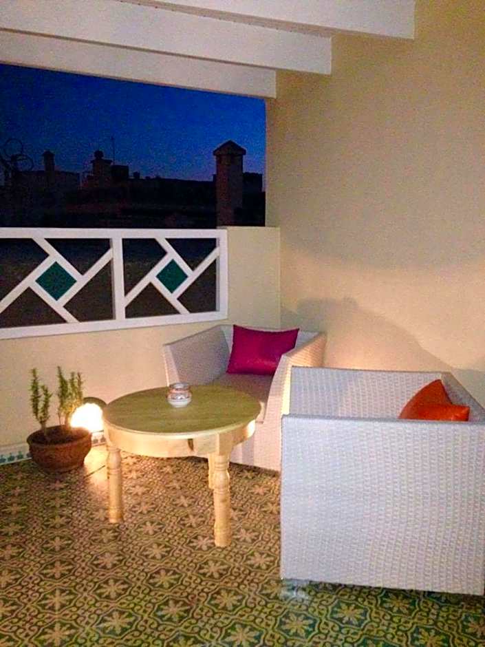 Jennat El Mossafir-Riad privé avec services