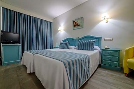 Standard Double or Twin Room with Balcony