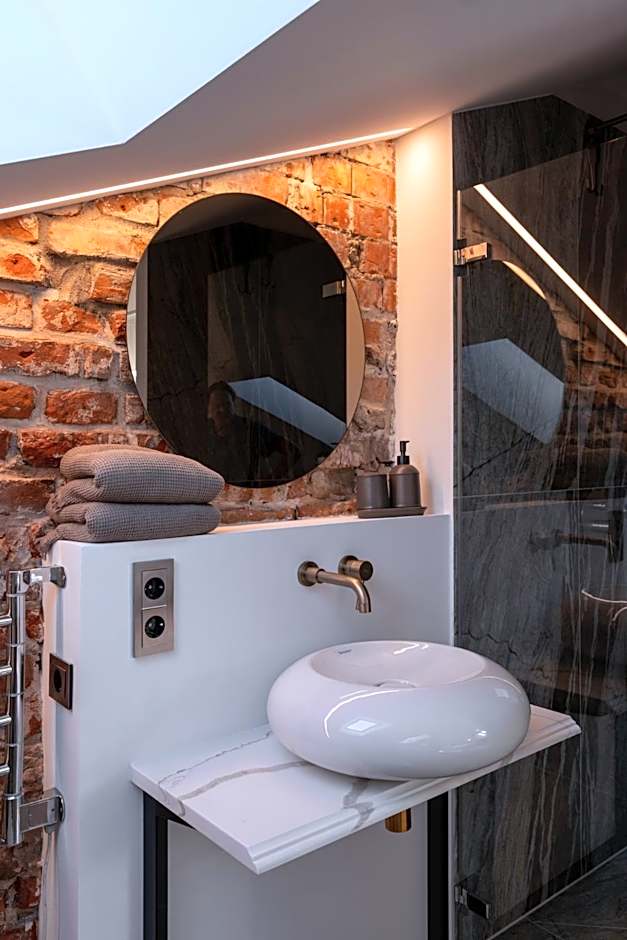 Turgaus Self Check-in Old Town Aparthotel