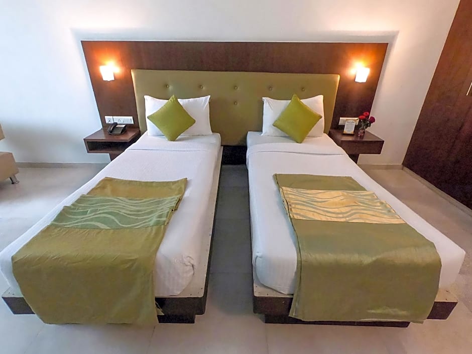 Srinivas Saffron Hotel