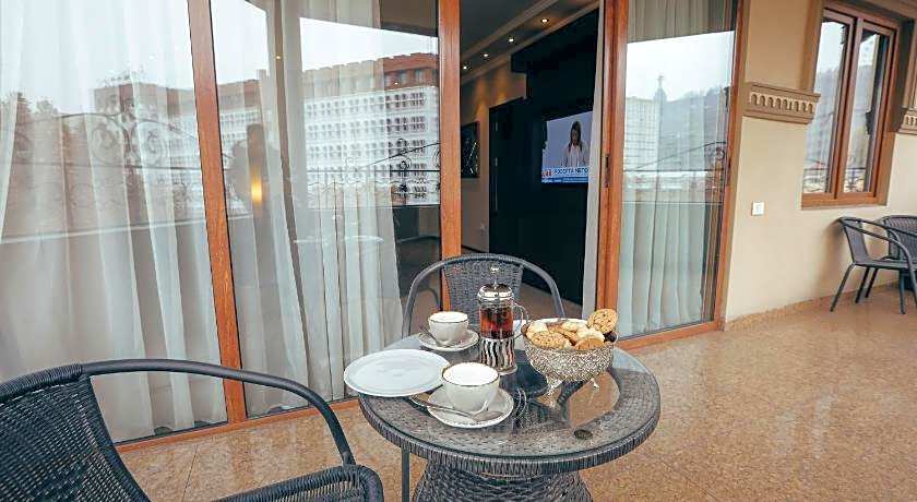 Imperial Palace Hotel