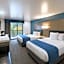 Oyster Bay Inn & Suites