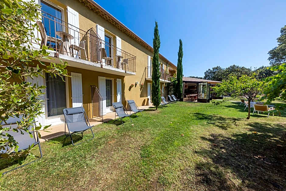 Logis Hôtel La Bastide De Grignan & Restaurant "La Chênaie"
