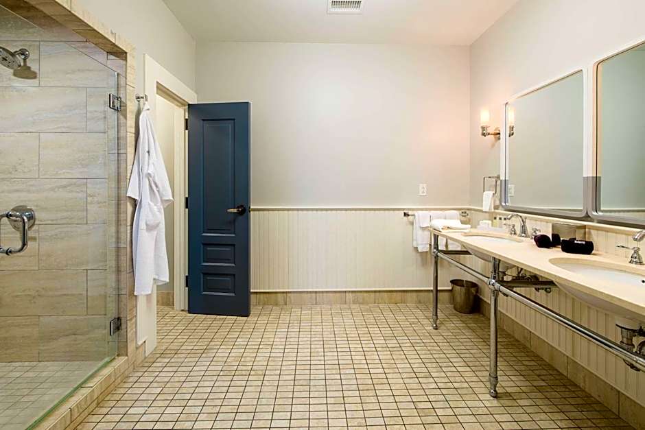 Hotel Florence, Tapestry Collection by Hilton