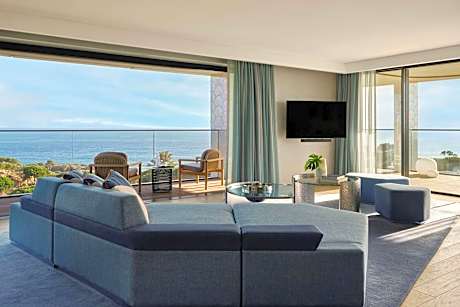 Supreme Penthouse, 2 Bedroom Penthouse Suite, Bedroom 1: 1 King, Bedroom 2: 1 King, Ocean view