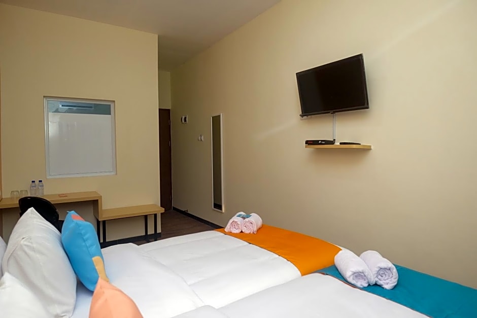 Sans Hotel City Park Medoho Semarang