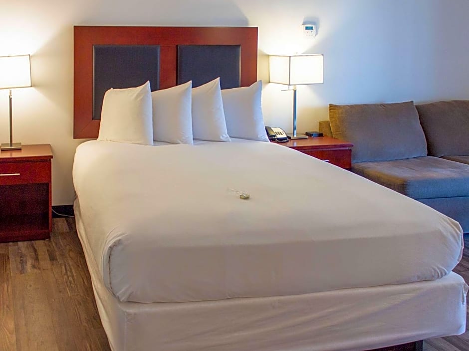 Hotel Penticton, Ascend Hotel Collection