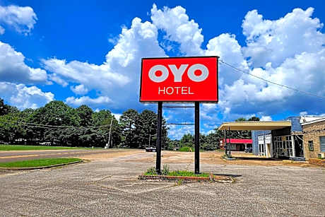OYO Hotel Holly Springs MS