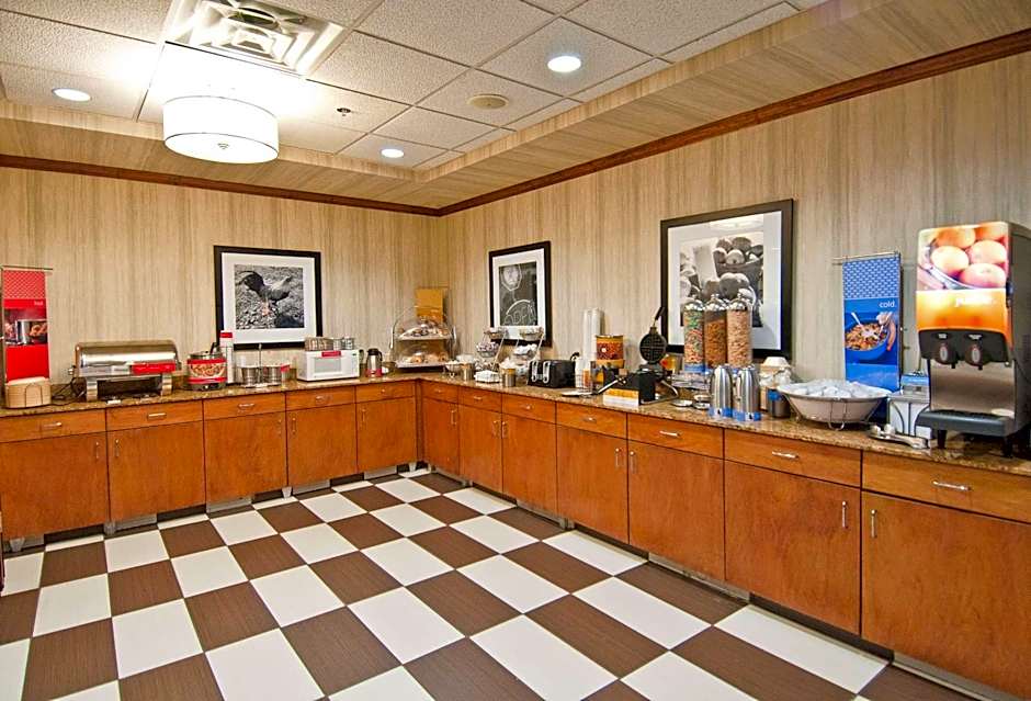 Hampton Inn By Hilton Canton