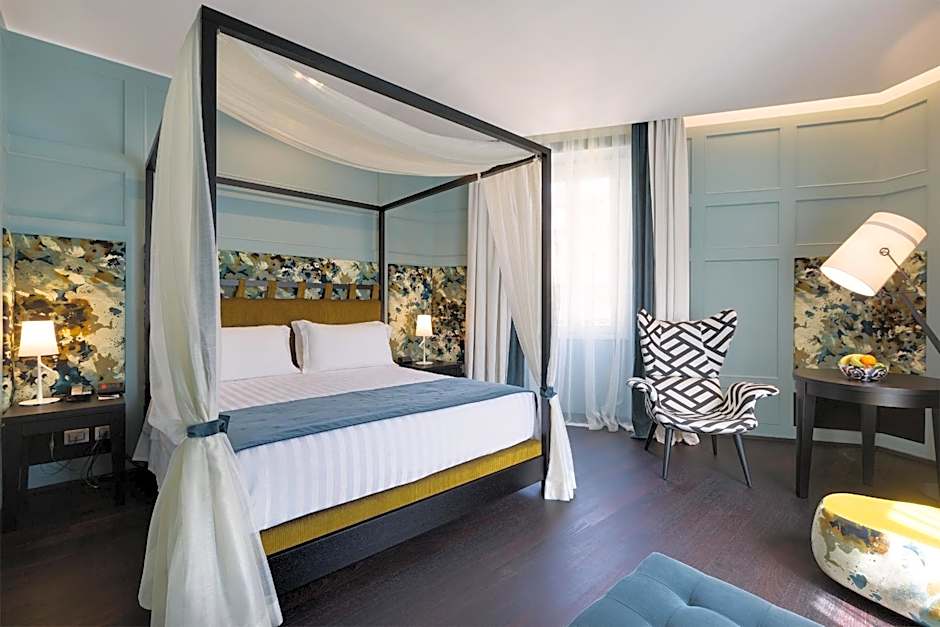 Stendhal Luxury Suites