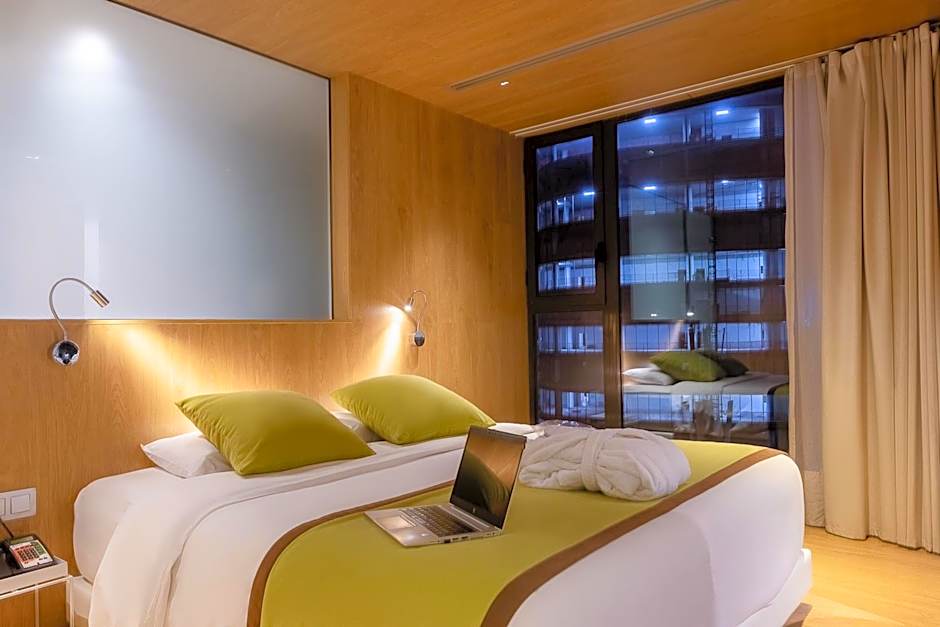 Seen Hotel Abidjan Plateau