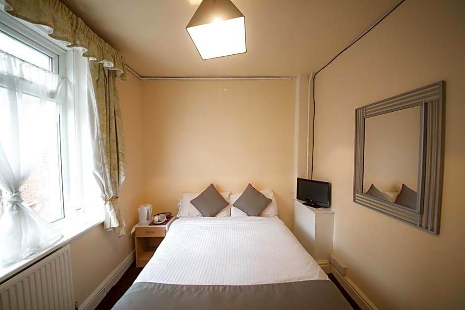 MyRoomz Hollingdales Hotel