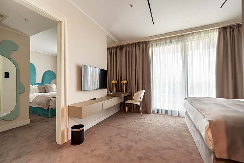 New Belgrade Premium Hotel - Guest Reservations